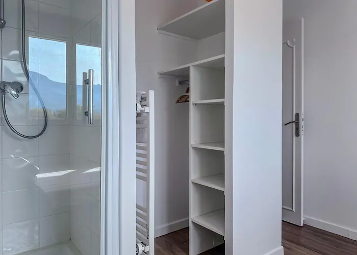 Le Second Verderet דירה *